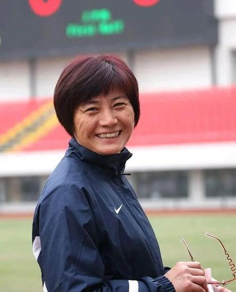 杨惠敏：中国女排传奇中的教练魂